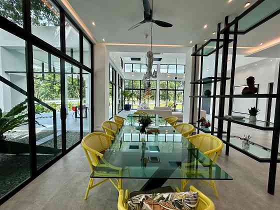 4 Bedroom Pool Villa for Sale on Golf Course Pattaya