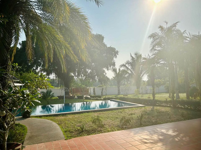 5 Bedroom Pool Villa for Sale in Pattaya Pattaya - photo 4