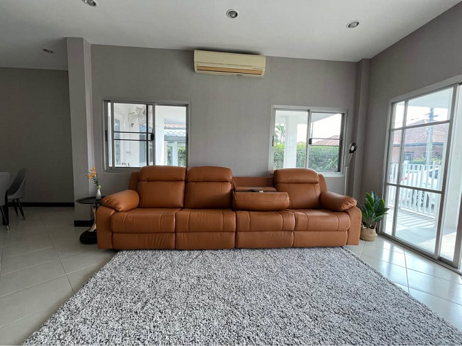 3 Bedroom Pool Villa for Sale in Pattaya Pattaya - photo 6