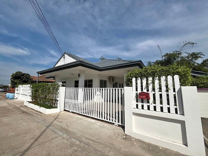 3 Bedroom Pool Villa for Sale in Pattaya Pattaya - photo 1