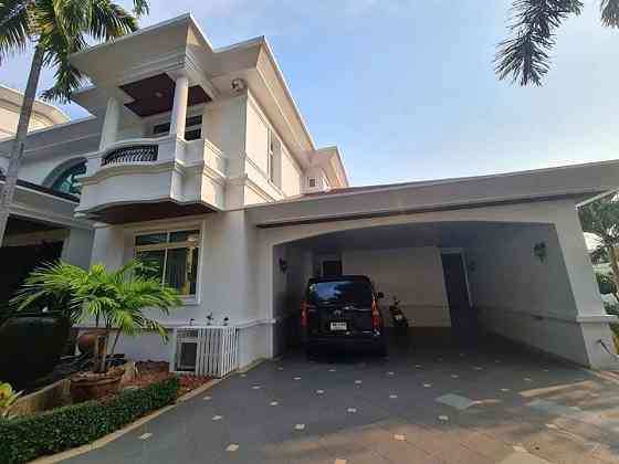12 Bedroom Luxury Pool Villa for Sale in Pratumnak Hill Pattaya