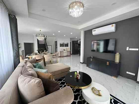 4 Bedroom Pool Villa for Sale in Khao Talo Pattaya