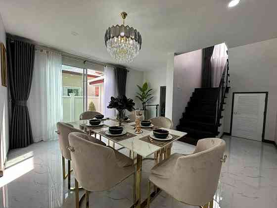 4 Bedroom Pool Villa for Sale in Khao Talo Pattaya