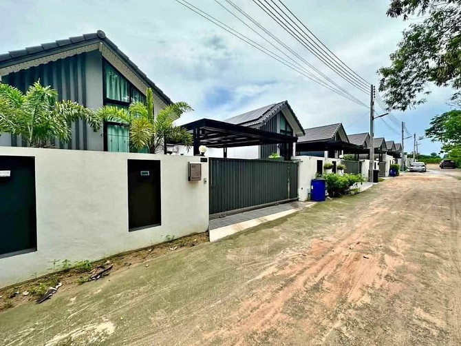 3 Bedroom Pool Villa for Sale Pattaya - photo 1