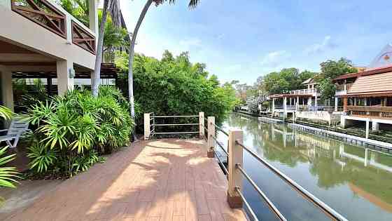 5 Bedroom Pool Villa for Sale with Private Dock Pattaya