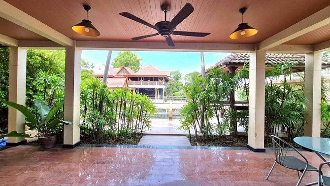 5 Bedroom Pool Villa for Sale with Private Dock Pattaya - photo 3