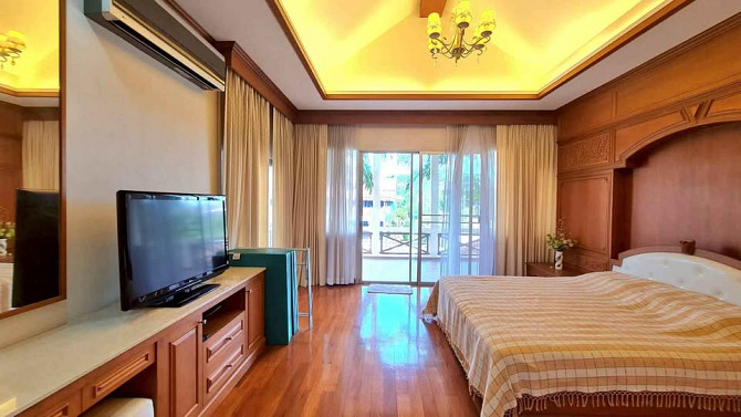 5 Bedroom Pool Villa for Sale with Private Dock Pattaya - photo 17