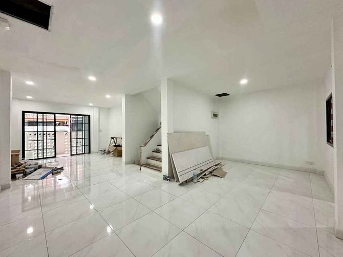 4 Bedroom House for Sale in Phuket Phuket - photo 8