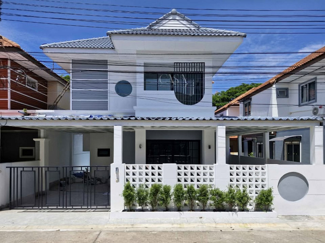 4 Bedroom House for Sale in Phuket Phuket - photo 1