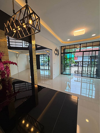 2 Bedroom House for Sale in Ratsada, Phuket Phuket - photo 17