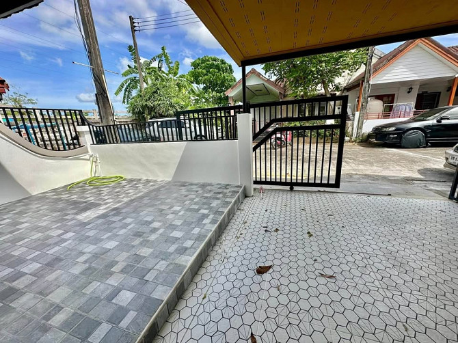 2 Bedroom House for Sale in Rock Garden Phuket Phuket - photo 5