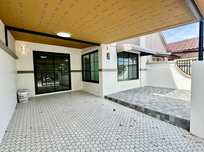 2 Bedroom House for Sale in Rock Garden Phuket Phuket - photo 2