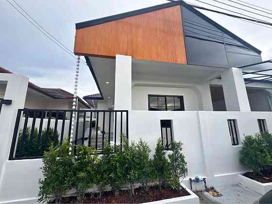 3 Bedroom Semi-Detached House for Sale in Chalong ภูเก็ต