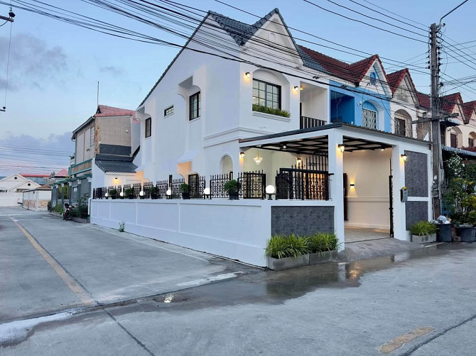 2 Bedroom Townhouse for Sale in Soi Siam Pattaya - photo 2