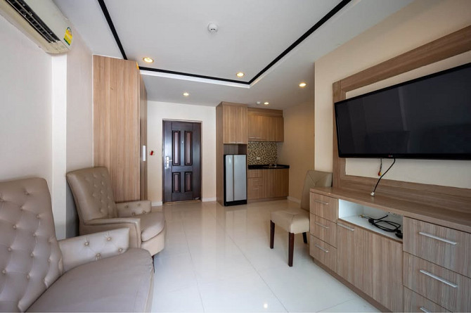 1 Bedroom Condo for Sale in Pratamnak Pattaya - photo 2
