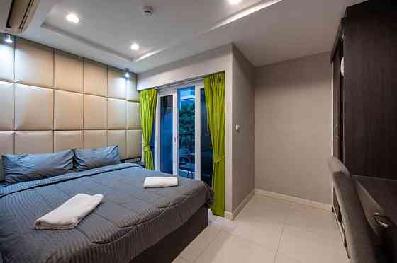 1 Bedroom Condo for Sale in Pratamnak Pattaya