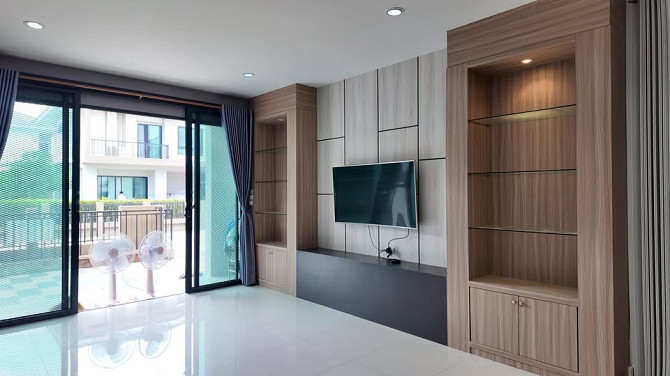 4 Bedroom Pool Villa for Sale near Pattaya Motorway Pattaya - photo 2