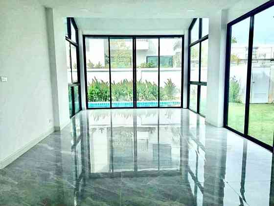 4 Bedroom Pool Villa for Sale in Nongprue Pattaya