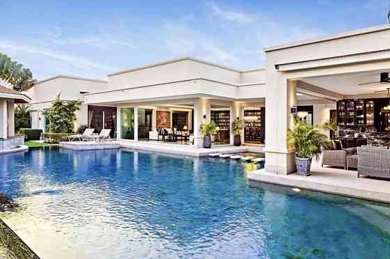 8 Bedroom Pool Villa for Sale Pattaya