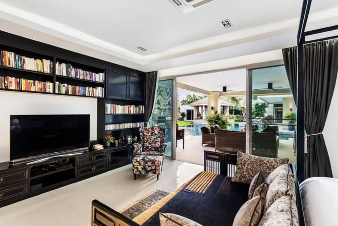 8 Bedroom Pool Villa for Sale Pattaya - photo 7