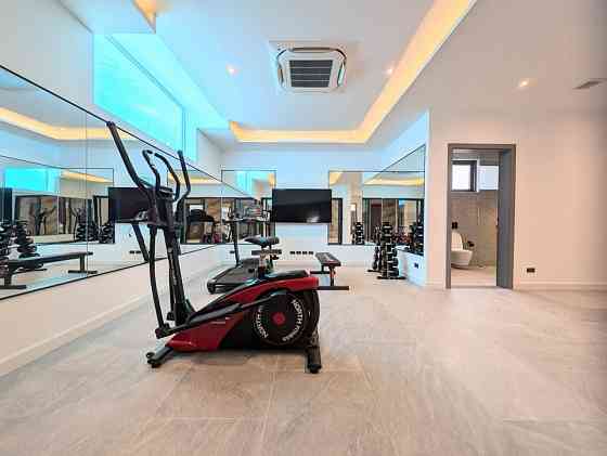 6 Bedroom Pool Villa for Sale in East Pattaya Pattaya