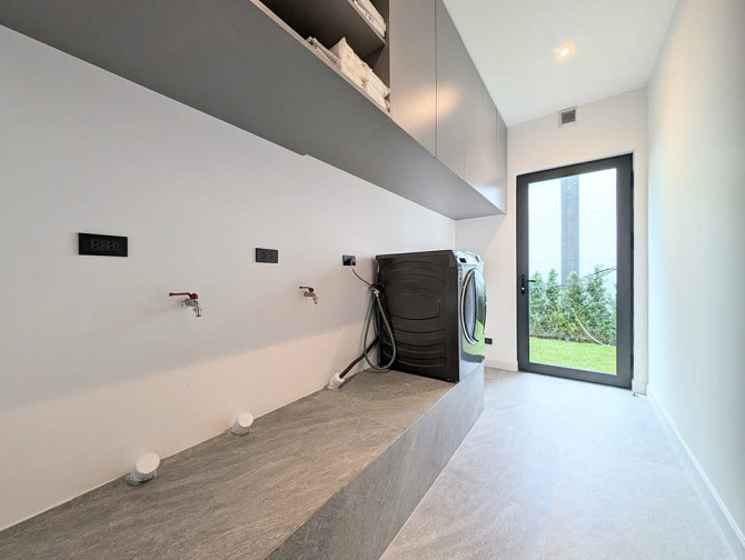 6 Bedroom Pool Villa for Sale in East Pattaya Pattaya - photo 11