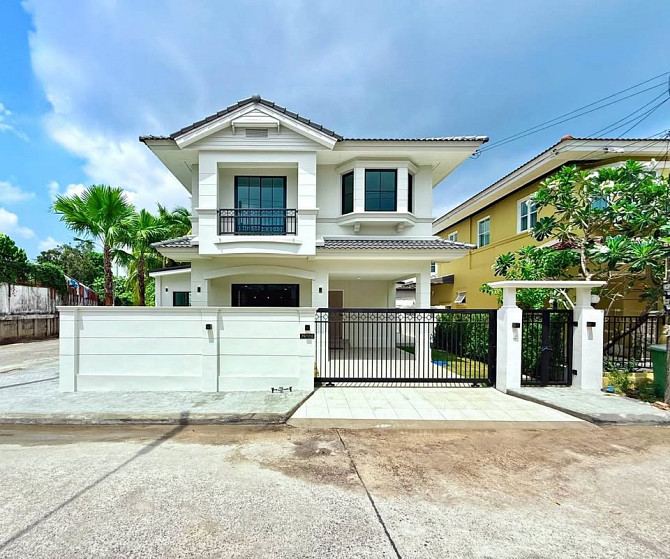 4 Bedroom Detached House for Sale in Chalong Phuket - photo 1