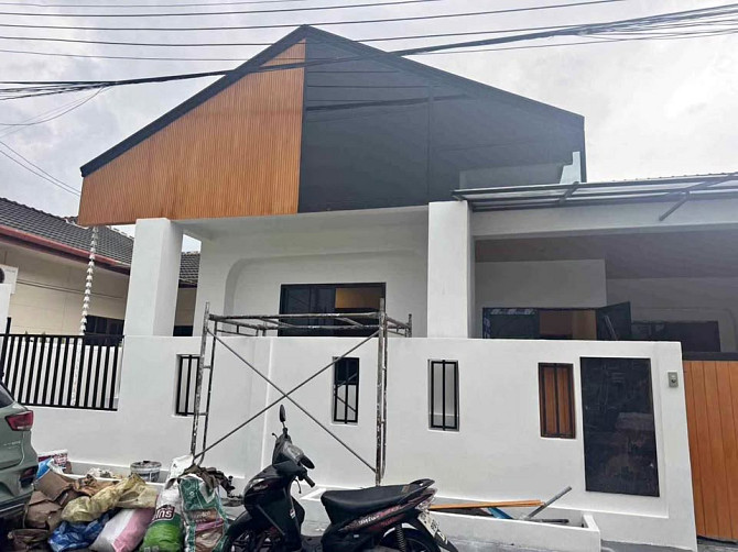 3 Bedroom Semi-Detached House for Sale in Chalong Phuket - photo 1