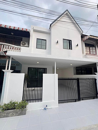 3 Bedroom Townhouse for Sale in City Center Phuket - photo 2