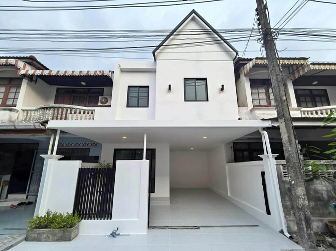 3 Bedroom Townhouse for Sale in City Center Phuket - photo 1