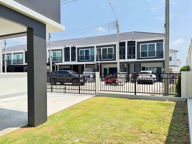 3 Bedroom Townhouse for Sale in Wichit Phuket - photo 16