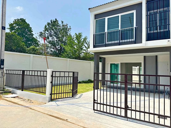 3 Bedroom Townhouse for Sale in Wichit Phuket - photo 1