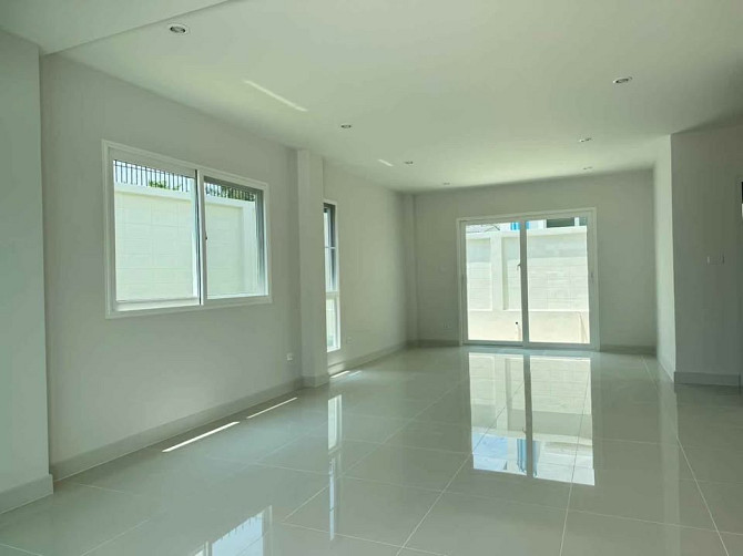 3 Bedroom Townhouse for Sale in Wichit Phuket - photo 8