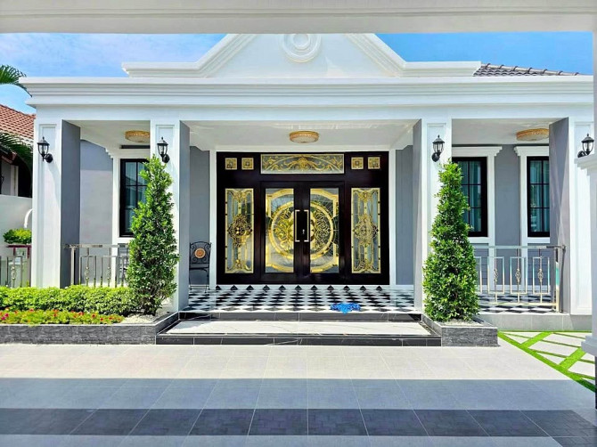 4 Bedroom Pool Villa for Sale in Pattaya Pattaya - photo 9