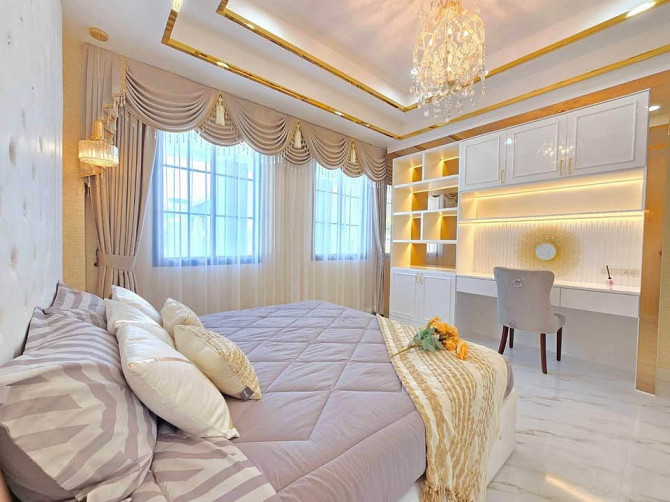 4 Bedroom Pool Villa for Sale in Pattaya Pattaya - photo 2