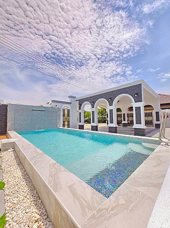 4 Bedroom Pool Villa for Sale in Pattaya Pattaya - photo 6