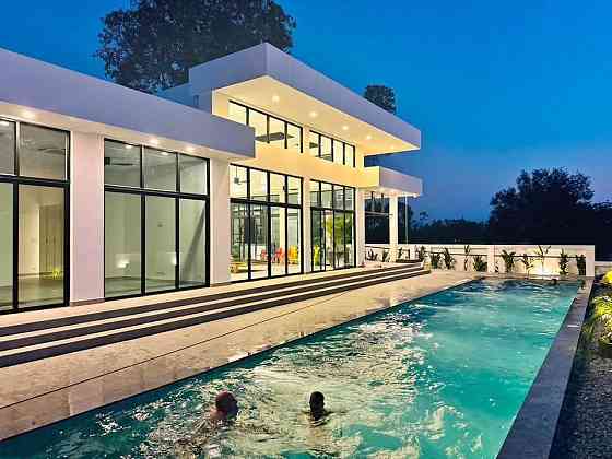 4 Bedroom Pool Villa for Sale on Golf Course Pattaya