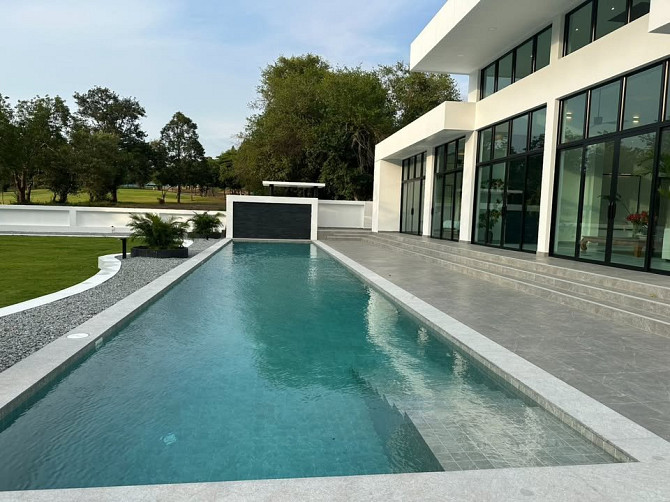 4 Bedroom Pool Villa for Sale on Golf Course Pattaya - photo 2