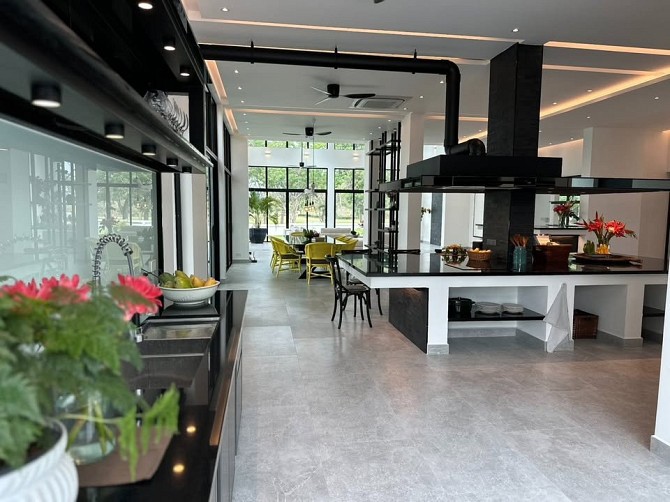 4 Bedroom Pool Villa for Sale on Golf Course Pattaya - photo 11