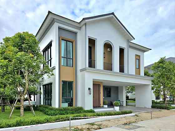 3-4 Bedroom Pool Villa for Sale in North Pattaya Pattaya