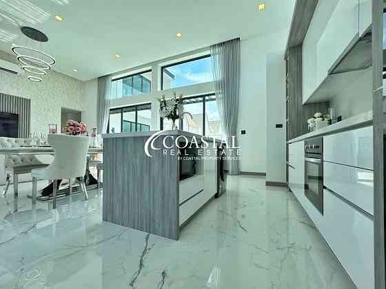 4 Bedroom Pool Villa for Sale in East Pattaya Pattaya