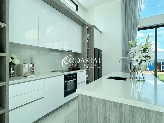 4 Bedroom Pool Villa for Sale in East Pattaya Pattaya - photo 5