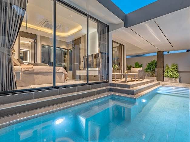 4 Bedroom Pool Villa for Sale in Central Pattaya Pattaya - photo 1