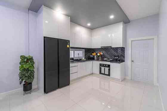 4 Bedroom Pool Villa for Sale in Jomtien Pattaya