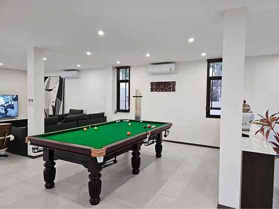 6 Bedroom Pool Villa for Sale Pattaya