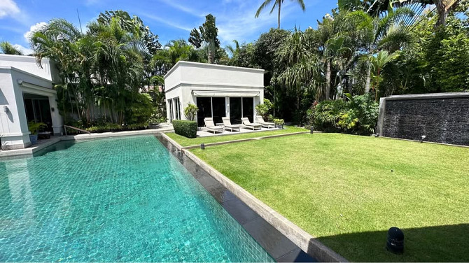 8 Bedroom Pool Villa for Sale Near Bangkok Pattaya - photo 3