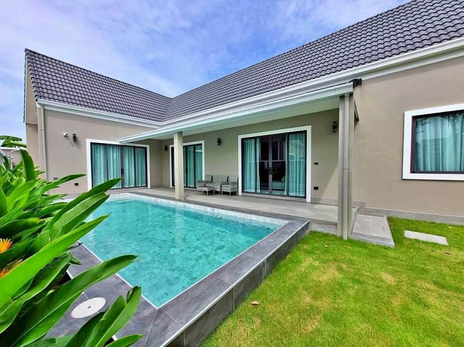 3 Bedroom Pool Villa for Sale in Pattaya Pattaya - photo 1