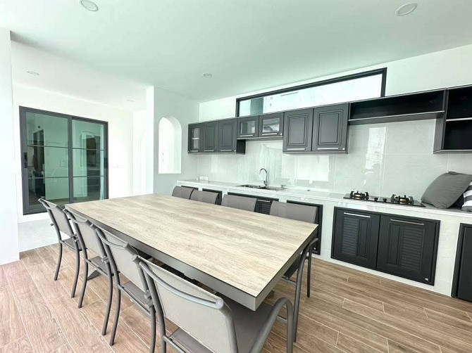 5 Bedroom Pool Villa for Sale near Pattaya Pattaya - photo 6