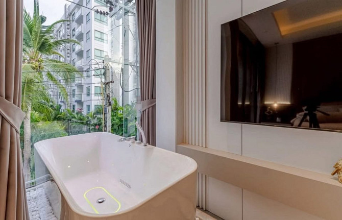 5 Bedroom Luxury Pool Villa for Sale in Pattaya Pattaya - photo 8