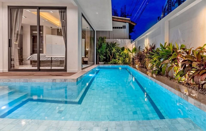 5 Bedroom Luxury Pool Villa for Sale in Pattaya Pattaya - photo 1